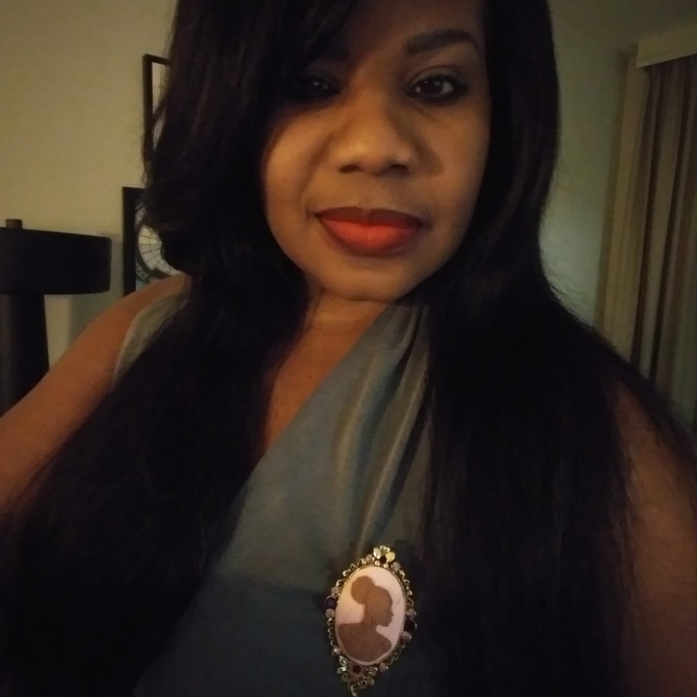 Meet your Posher, Stephanie